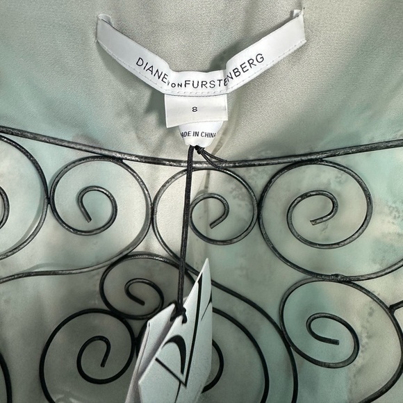 NWT Diane Von Furstenberg Autumn Silver Met Dot wrap mini dress size 8 - Picture 5 of 14